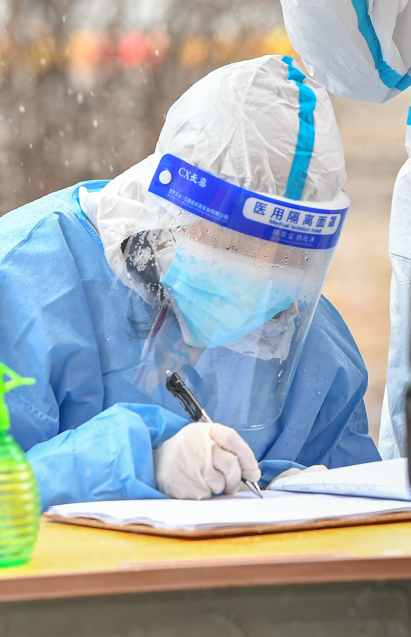 “单日新增超两千吉林疫情释疑” 吉林疫情最新消息今天新增两例是哪里人？-第2张图片