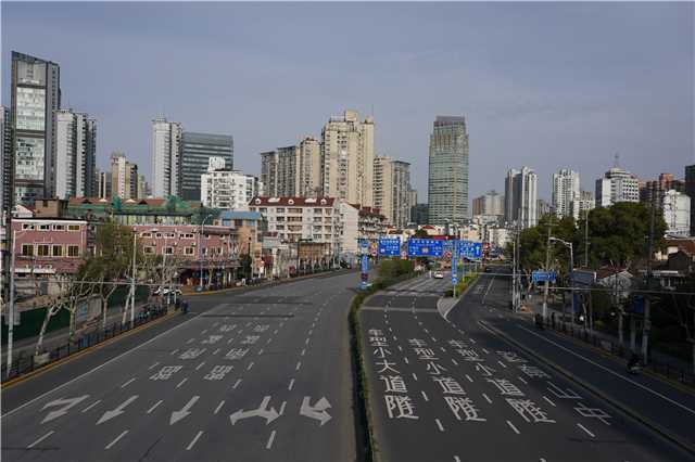 「上海封了吗」〃上海封路了没有?-第3张图片